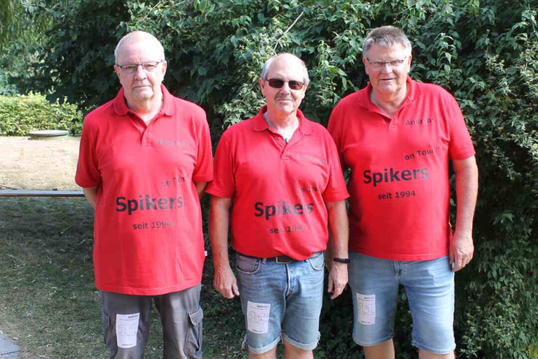Gruppenfoto Spikers rot