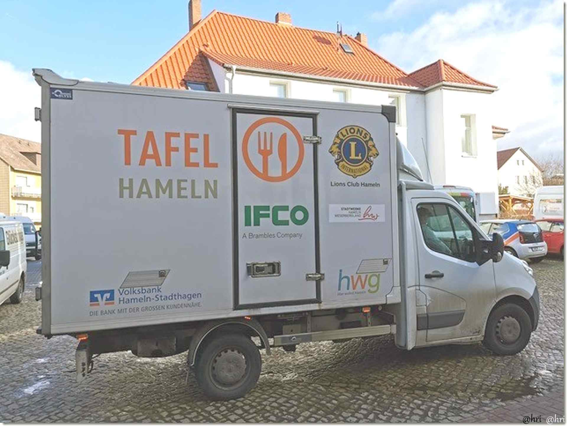 Auslieferungsfahrzeug Tafel